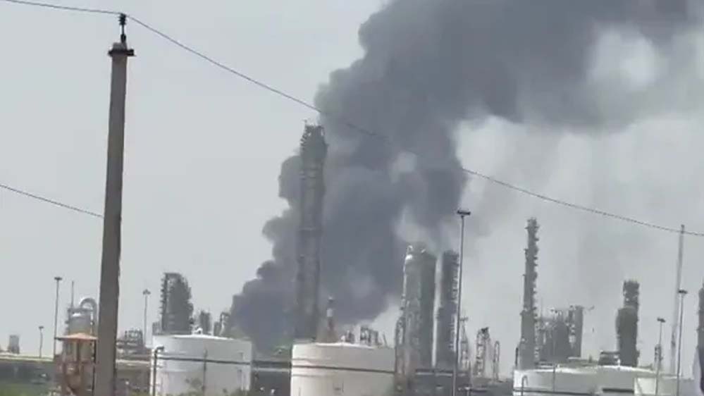 पचपदरा रिफाइनरी में आग से हड़कंप, पीएम मोदी का उद्घाटन कल, सीएस पहुंचे घटनास्थल पर