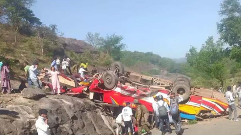 उधमपुर बस हादसा: 15 लोगों की मौत, आंकड़ा बढ़ने की संभावना