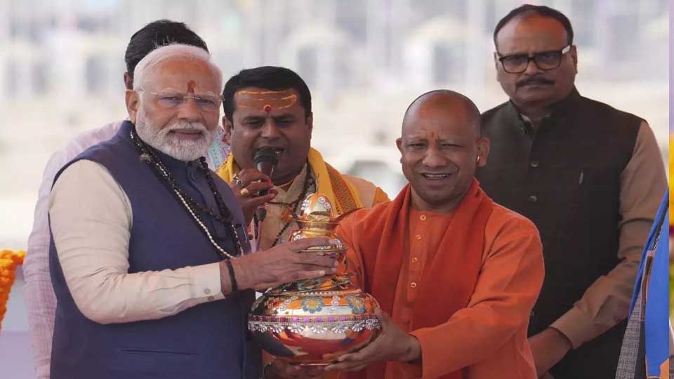 सीएम योगी ने यूपी के एक्सप्रेसवे नेटवर्क के विस्तृत प्लान की जानकारी दी, पीएम ने की तारीफ