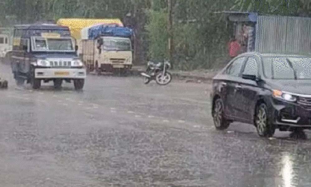 MP में 5 अप्रैल तक मौसम का कहर: भोपाल-इंदौर समेत 30 जिलों में बारिश, निमाड़ में ओले गिरने की संभावना