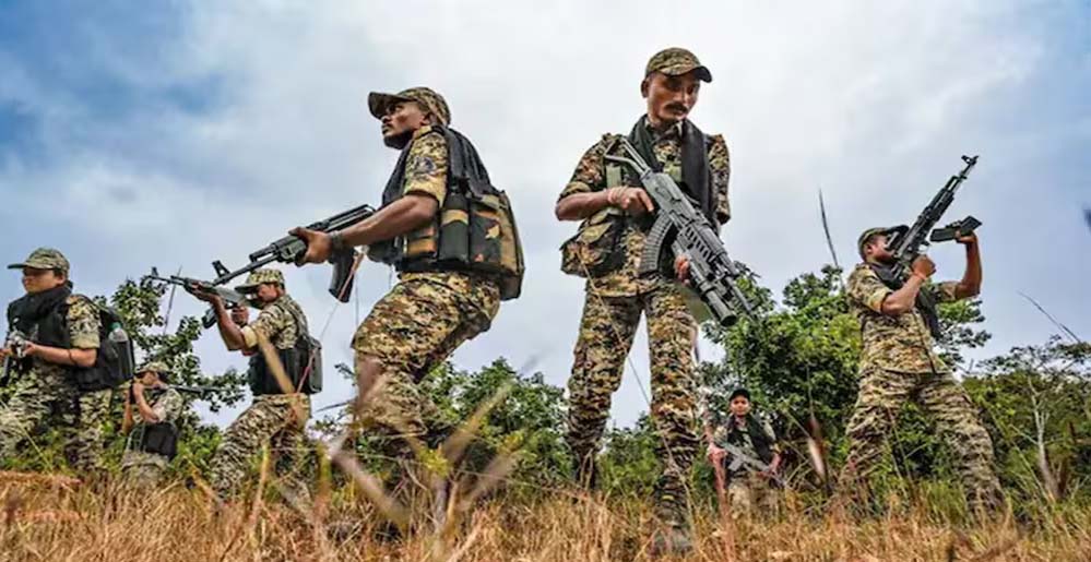 बस्तर में नक्सलवाद के खिलाफ जीत: टॉप लीडरों का एनकाउंटर और सरेंडर, जवानों की सफलता के 5 मुख्य कारण