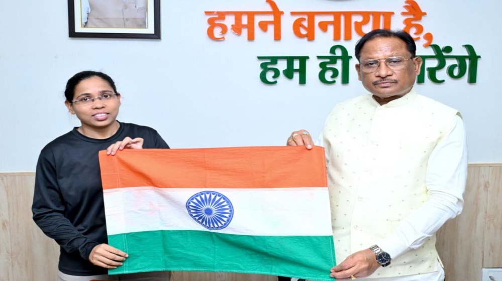 जांजगीर-चांपा की बेटी अमिता श्रीवास से मुलाकात, प्रेरणा से भरी खुशी का अनुभव