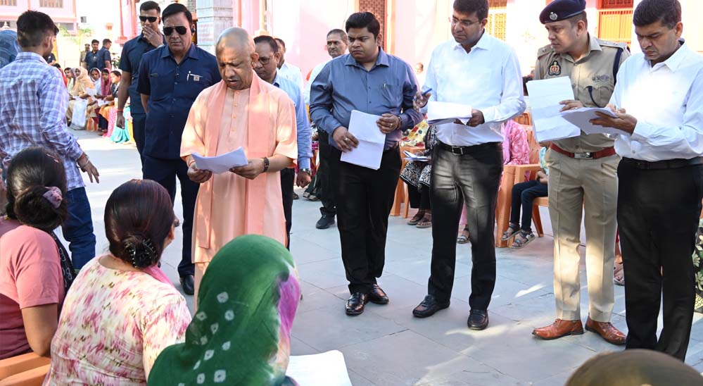 इस्टीमेट भिजवाएं, इलाज में सरकार करेगी भरपूर मदद: सीएम योगी