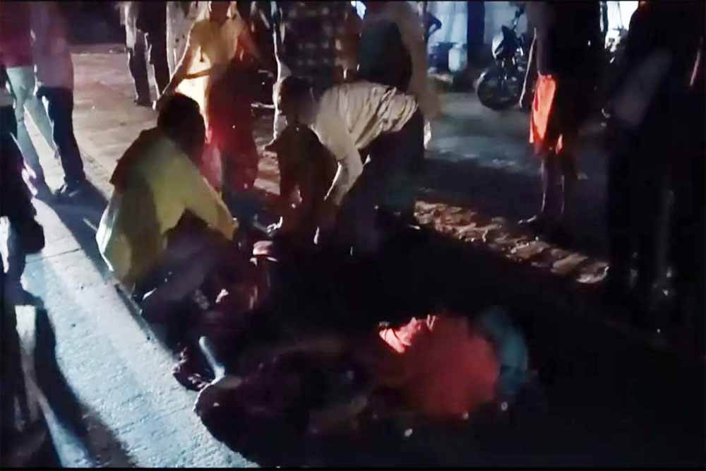 एनएच हादसा: स्कॉर्पियो ने मारी टक्कर, 3 महिलाओं की मौत, ड्राइवर को भीड़ ने लाठियों से पीटा