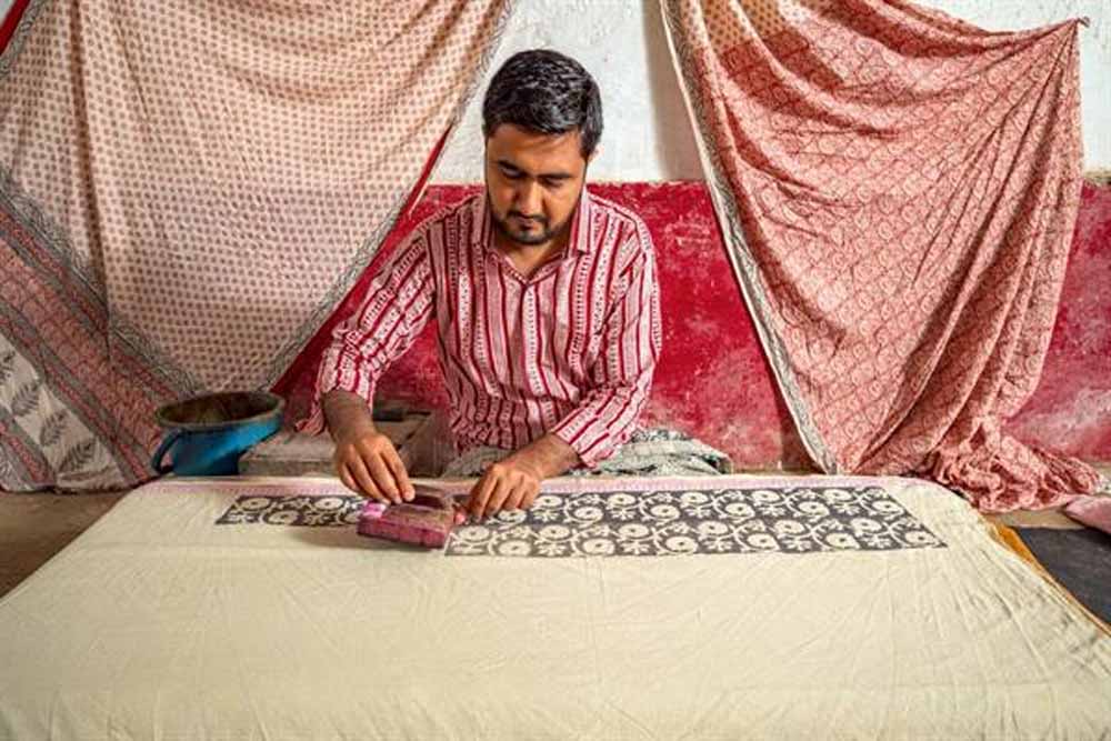 मध्यप्रदेश से पेरिस तक ‘बाग प्रिंट’ का सफर, दुनिया देखेगी पारंपरिक कला का कमाल