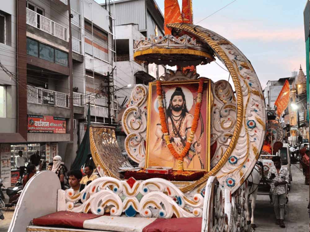 Parashurama जन्मोत्सव आज: शांति संदेश के साथ निकलेगी शोभायात्रा, बिना अस्त्र-शस्त्र के भागीदारी