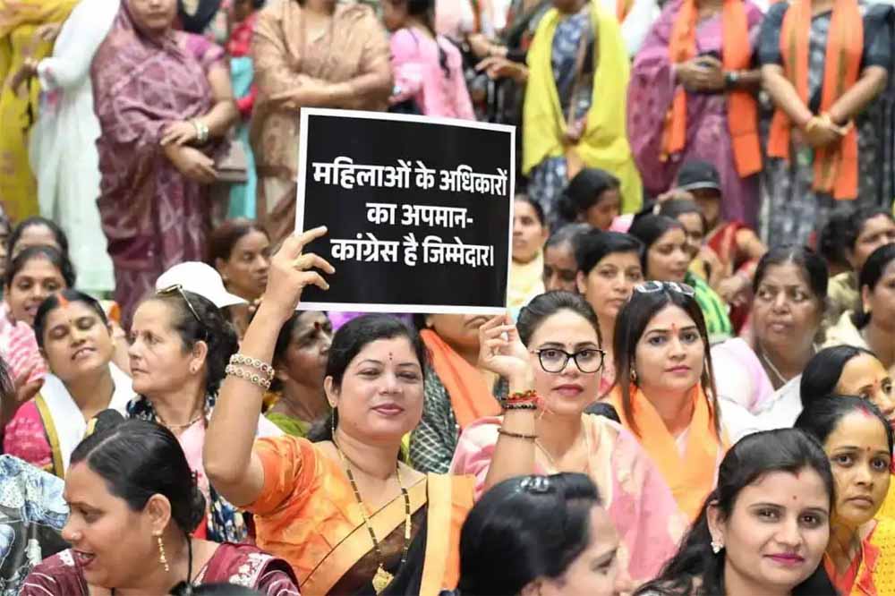 बिल पास न होने पर भाजपा का हमला: अरुण साव ने कांग्रेस पर साधा निशाना, महिलाओं के मुद्दे पर घेरा