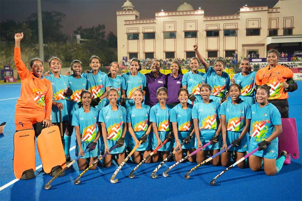 मैदानों की मिट्टी से चमकते सितारे: जनजातीय समाज बना भारतीय हॉकी की ताकत