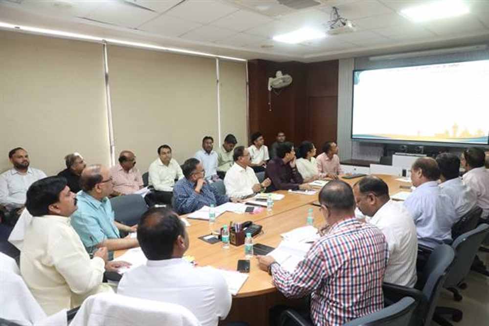 फिल्म पर्यटन नीति 2025 और पर्यटन परियोजनाओं की प्रगति की हुई समीक्षा