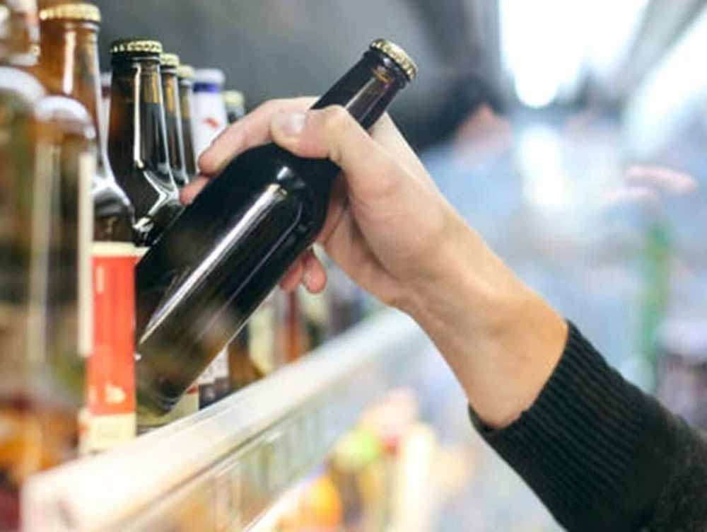 MP का शराब बाजार प्रभावित: आबकारी विभाग ने निर्यात पर कड़ा प्रतिबंध लगाया