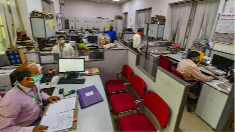 NHM में अब लंबी सेवा का रास्ता खुला, एमपी सरकार ने बढ़ाई उम्र सीमा