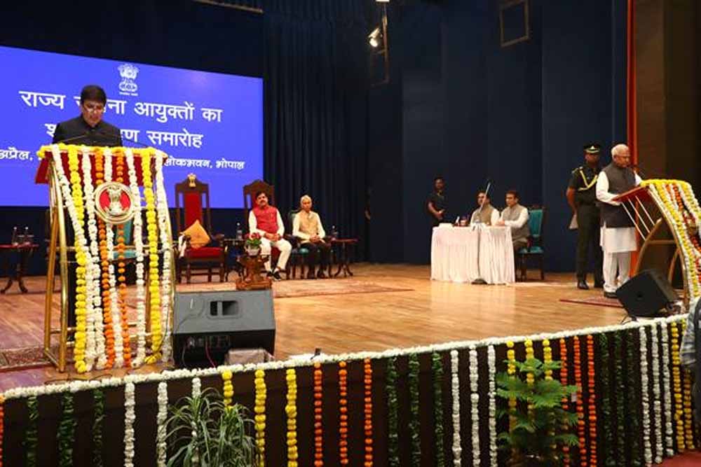 राज्य सूचना आयुक्त की शपथ श्री आलोक नागर और श्री राजेश भट्ट ने ली