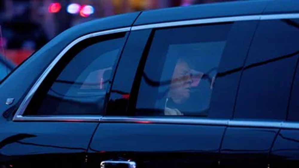 Donald Trump इवेंट में ताबड़तोड़ गोलियां, सुरक्षा एजेंसियों की मुस्तैदी से बची जान; आरोपी हिरासत में