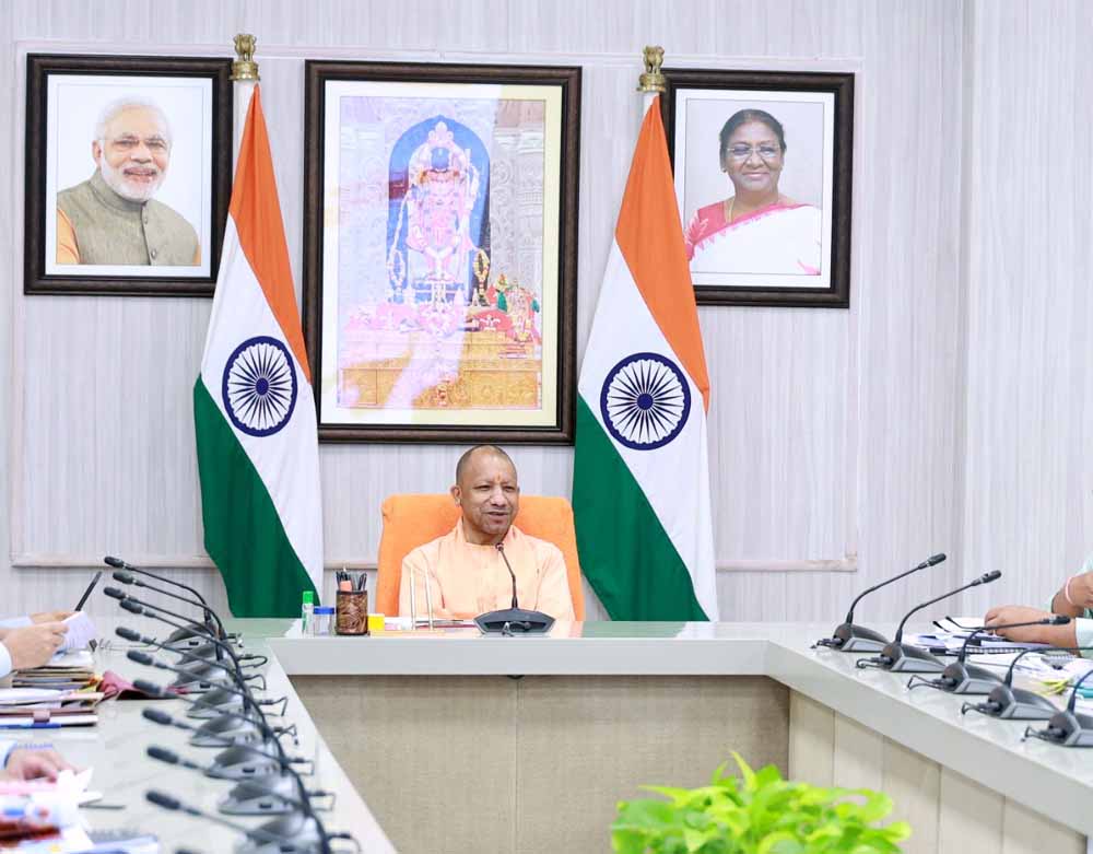 बारिश से प्रभावित जनपदों के जिलाधिकारी किसानों के बीच पहुंचकर जानें परेशानी, प्रमुख सचिव (कृषि) व राहत आयुक्त बनाएं समन्वयः मुख्यमंत्री