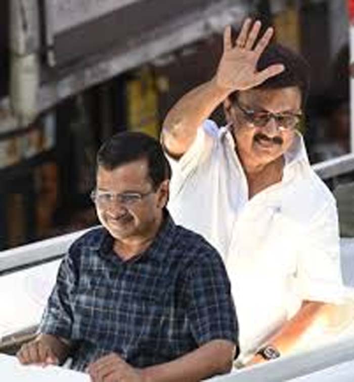 तमिलनाडु की राजनीति में M. K. Stalin का दबदबा, Arvind Kejriwal बोले- विकल्प की जरूरत नहीं