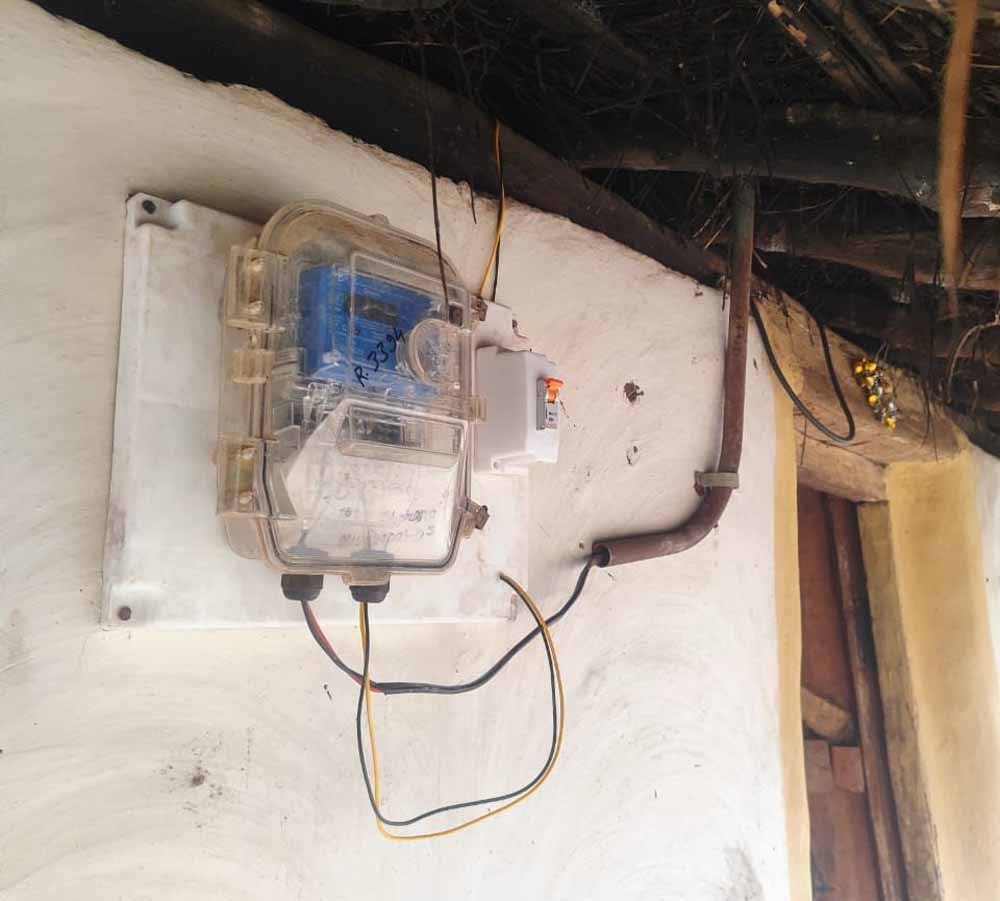 दशकों के अंधेरे से उजियारे में आया गारपा, नियद नेल्लानार योजना से पहली बार घर-घर पहुँची बिजली