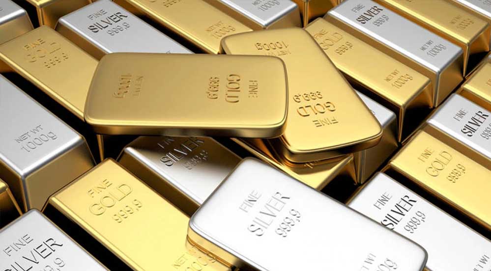Gold-Silver Crash Explained: ये 3 वजहें हैं, जिनसे चांदी हुई 13,000 रुपये सस्ती और सोने में आई गिरावट