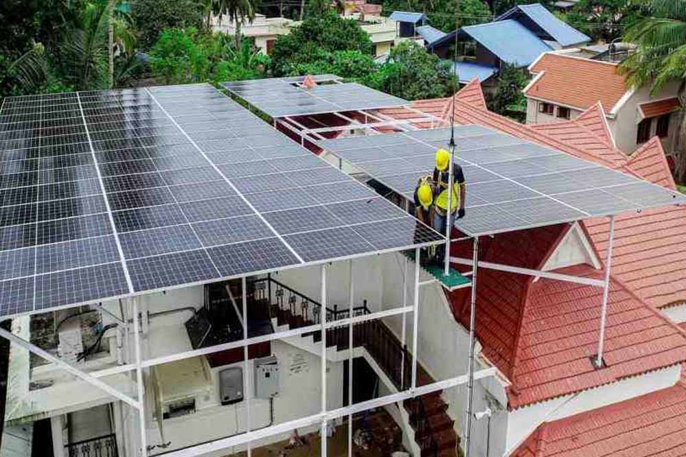 इंदौर में 9 हजार सफाईकर्मियों के घरों को सोलर से रोशन किया जाएगा, 270 करोड़ रुपये की बचत होगी