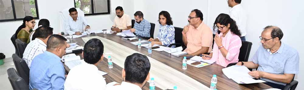 लापरवाह अधिकारी-कर्मचारी पर होगी सख़्त कार्रवाई