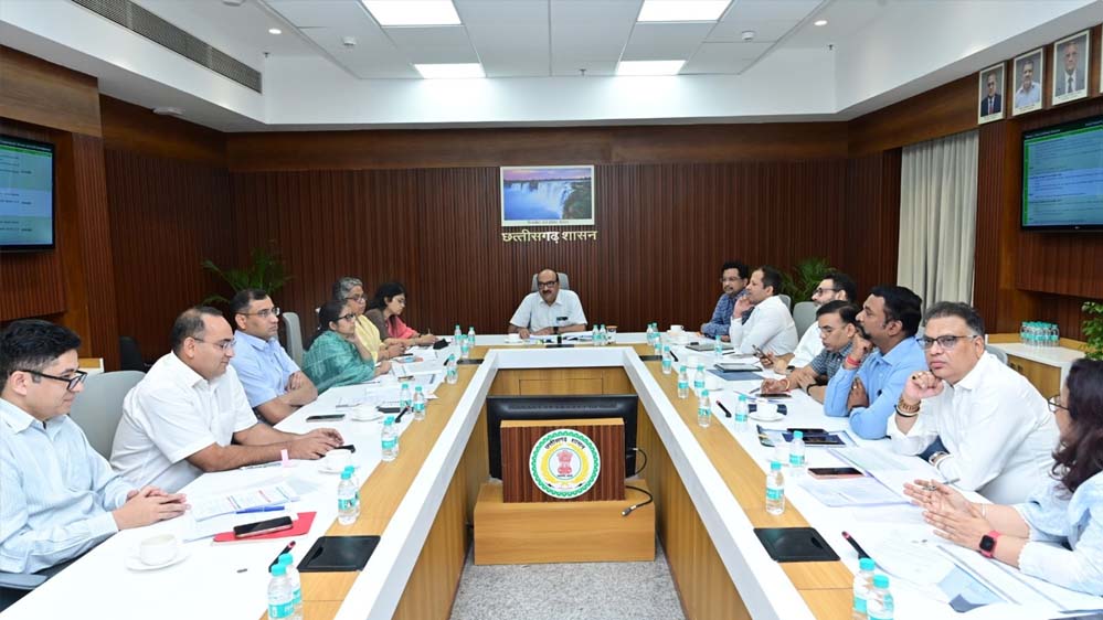 योजनाओं के प्रभावी क्रियान्वयन को लेकर मुख्य सचिव सख्त, अधिकारियों को दिए जरूरी निर्देश