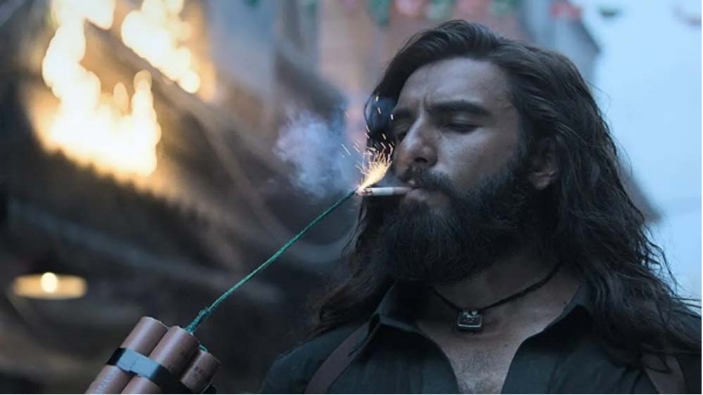Dhurandhar 2 ने पाकिस्तान में मचाया तहलका, रिकॉर्ड व्यूज के बीच Netflix क्रैश होने की चर्चा