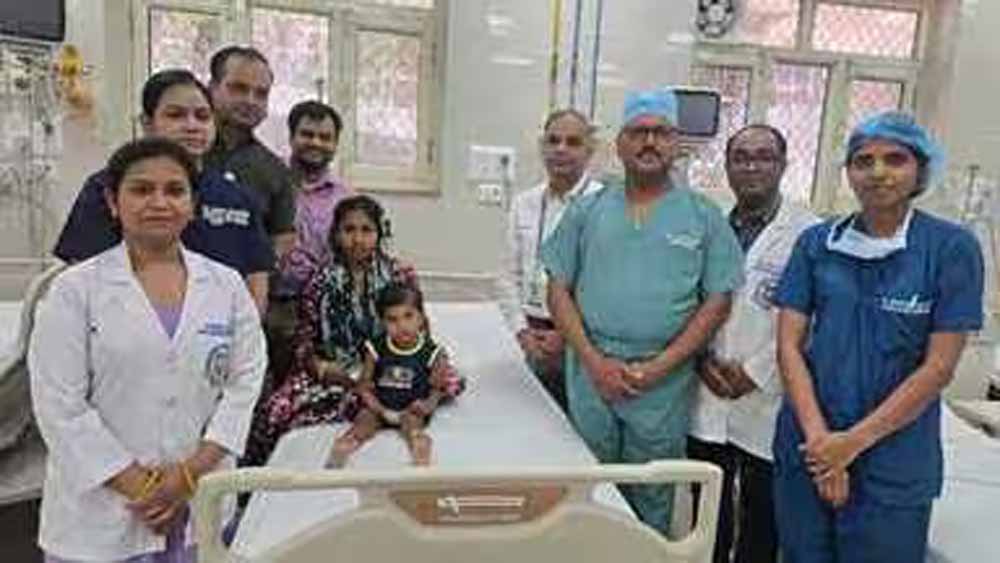 लखनऊ में मेडिकल करिश्मा: पीडियाट्रिक सर्जरी टीम ने किया सफल ऑपरेशन