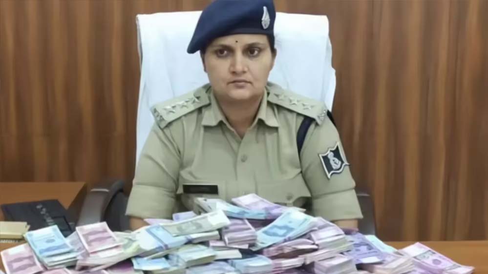 SDOP पूजा पांडे को मिली बेल, सुप्रीम कोर्ट ने छोटे बच्चे के आधार पर दी राहत