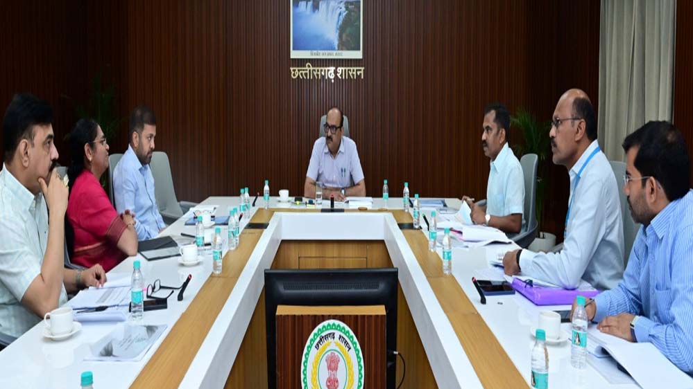 सड़क दुर्घटनाओं पर लगाम लगाने प्रशासन अलर्ट, मुख्य सचिव ने दिए अहम निर्देश