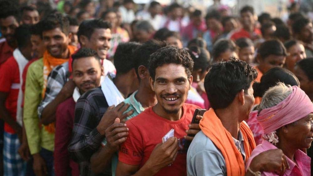 पहले विधानसभा चुनाव, फिर पंचायत रण! यूपी में चुनावी कैलेंडर को लेकर बड़ा सवाल