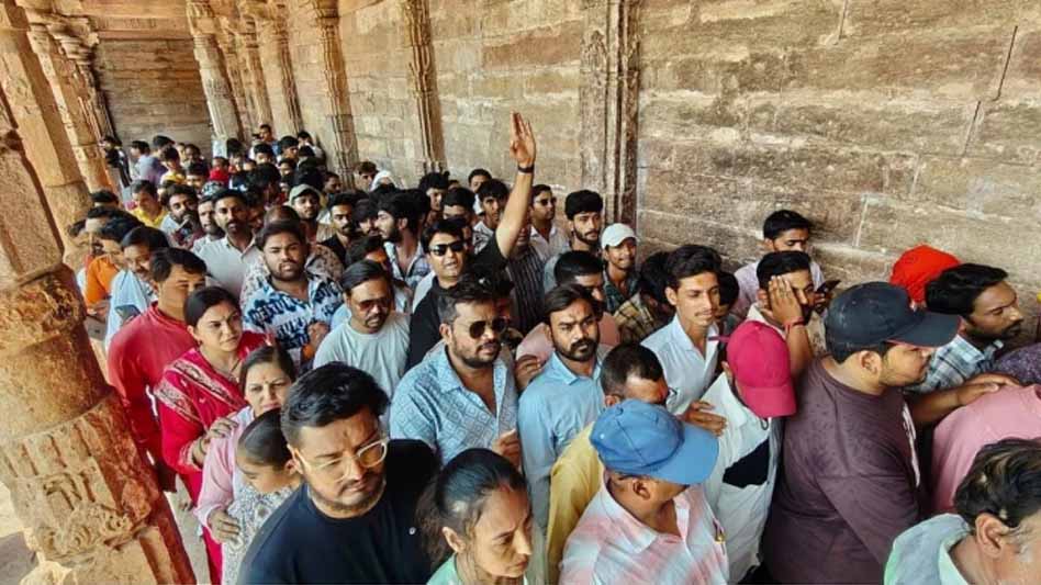 भोजशाला में रिकॉर्ड श्रद्धालु पहुंचे, हाई कोर्ट के फैसले के बाद बढ़ा धार्मिक उत्साह