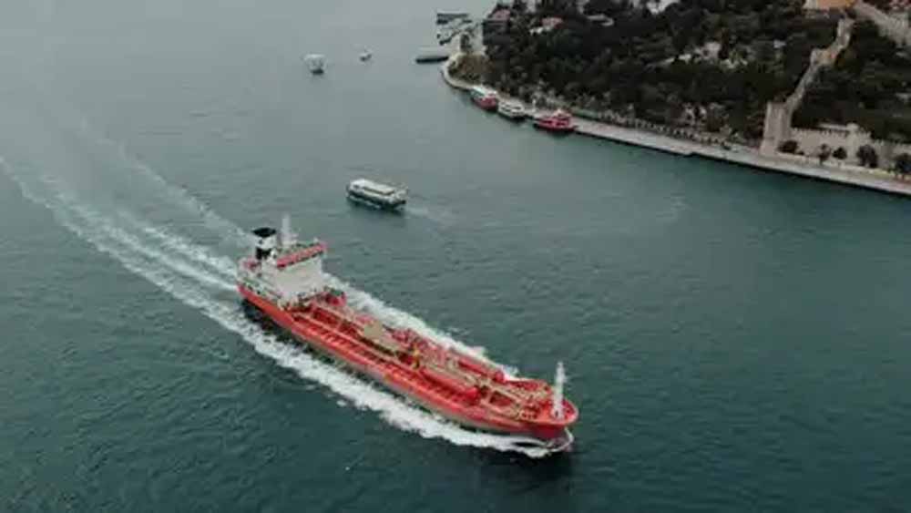 Hormuz Crisis: ईरान की नई नीति से तेल सप्लाई और वैश्विक बाजार पर असर की आशंका