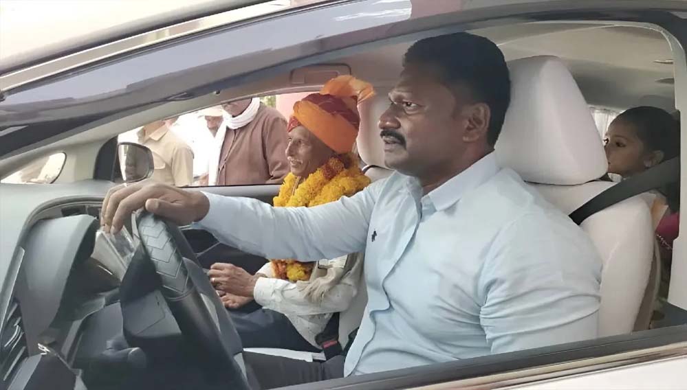 राजगढ़ में सीईओ ने दिखाई ईमानदारी की मिसाल, बने ‘ड्राइवर’ और मिला शानदार ईनाम