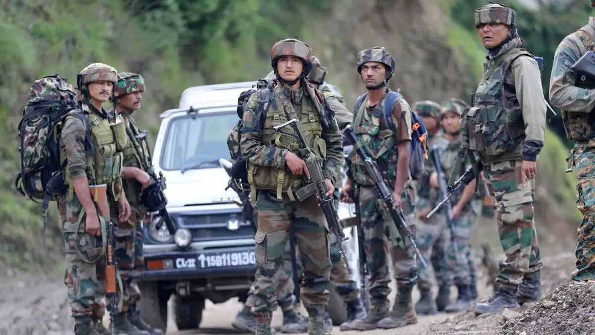 कश्मीर में आतंक के खिलाफ अभियान जारी, बांदीपोरा-बारामूला में बड़े खुलासे