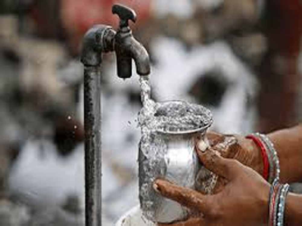 गणेशपुरा गांव में चंबल पानी पाइपलाइन का काम शुरू, पेयजल संकट खत्म होने की उम्मीद