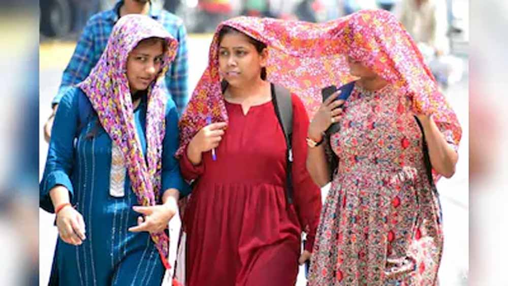 गर्मी के बीच कुछ इलाकों में हल्की बारिश की संभावना, लोगों को सावधानी बरतने की सलाह