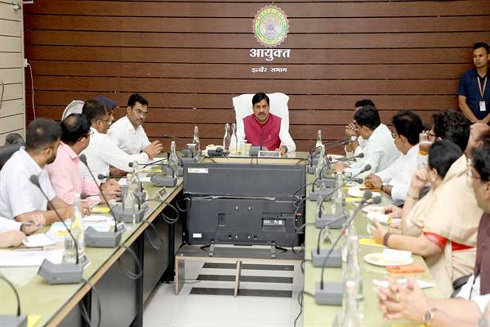 संकटग्रस्त वार्डों में विशेष जलापूर्ति योजना लागू की जाए