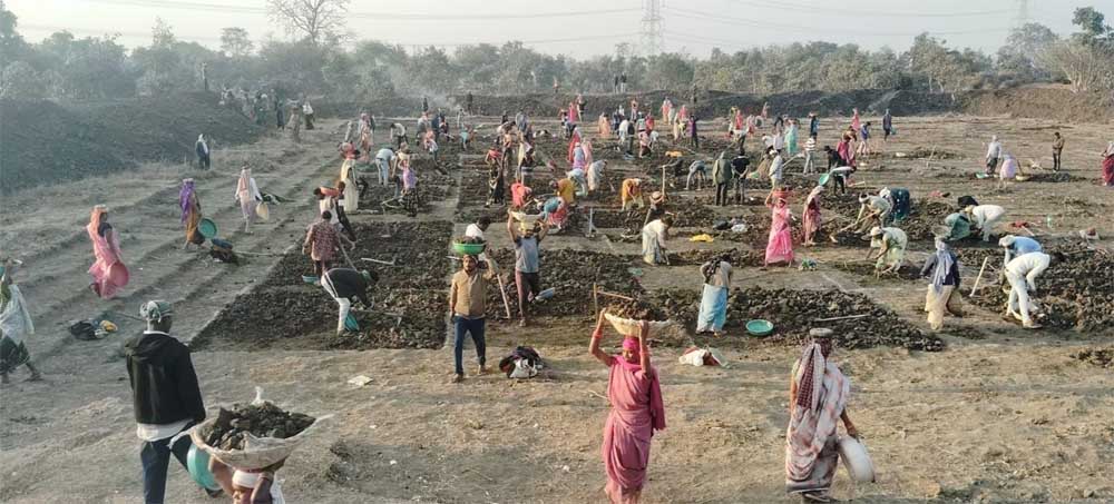 “मोर गांव, मोर तरिया” अभियान से ग्रामीण क्षेत्रों में खुशहाली, जल संरक्षण के साथ मिल रहा बंपर रोजगार