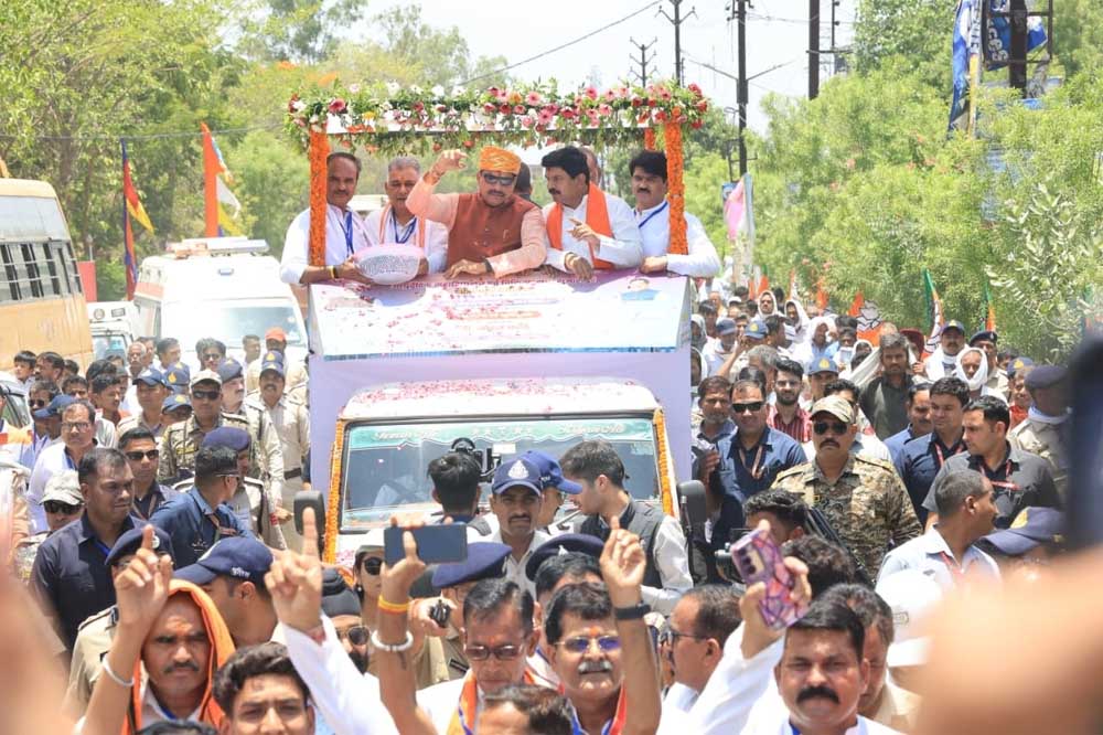 राज्य सरकार सुशासन के माध्यम से प्रदेश की प्रगति का मार्ग प्रशस्त कर रही है