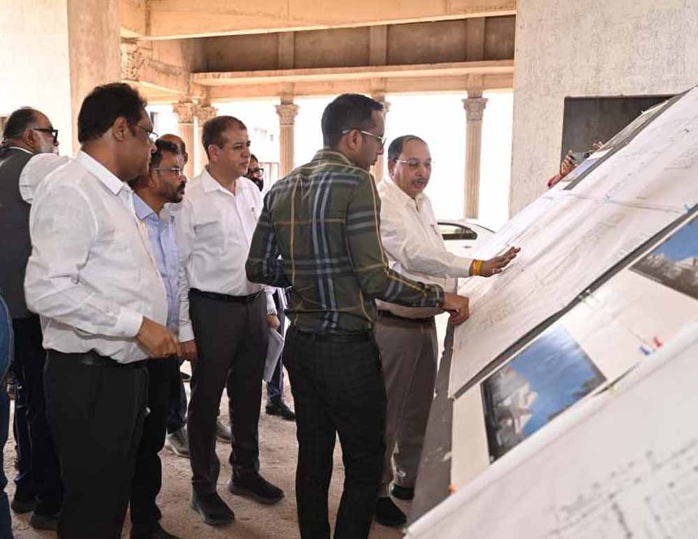 पर्याप्त पार्किंग के साथ सर्वसुविधायुक्त ड्राइवर-रूम बनाने के दिए निर्देश