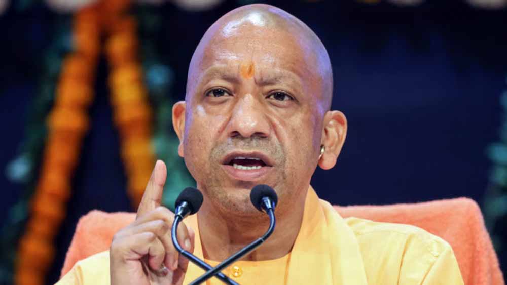 योगी सरकार का बड़ा प्रशासनिक एक्शन, कई जिलों में बदले गए एडीएम और पीसीएस अधिकारी