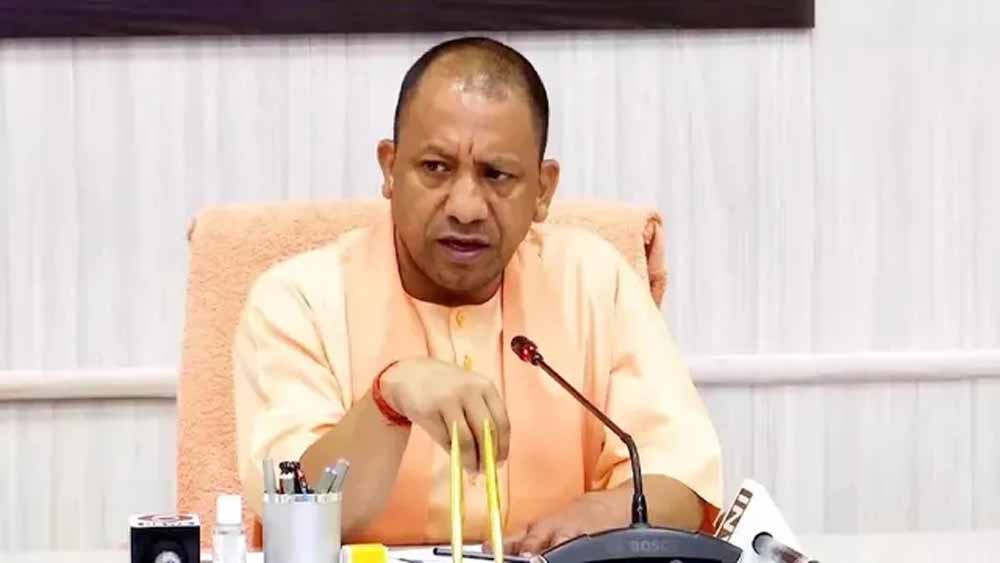 बढ़ते अपराधों पर CM योगी नाराज, पुलिस कमिश्नरों और एसपी को कहा- लापरवाही बर्दाश्त नहीं होगी