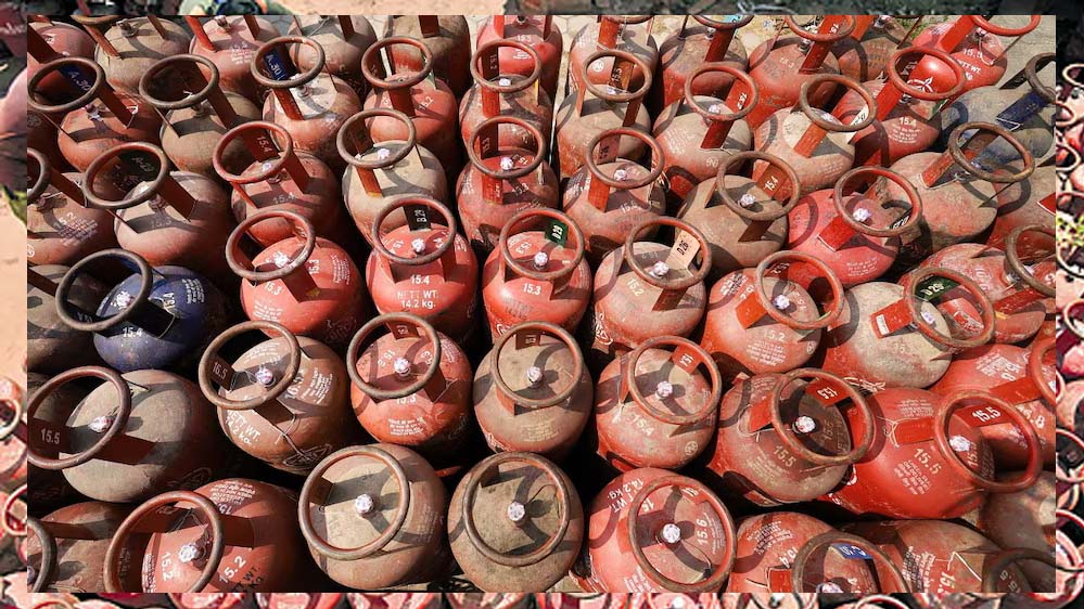 गैस सिलेंडर की कीमतों में हो सकती है बढ़ोतरी, सरकारी सब्सिडी पर असर, रिपोर्ट ने बढ़ाई आशंका