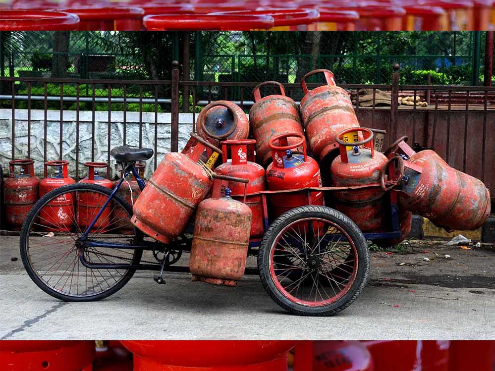 LPG कनेक्शन बंद होने का खतरा, सरकार के नए नियम को लेकर करें ये जरूरी कदम