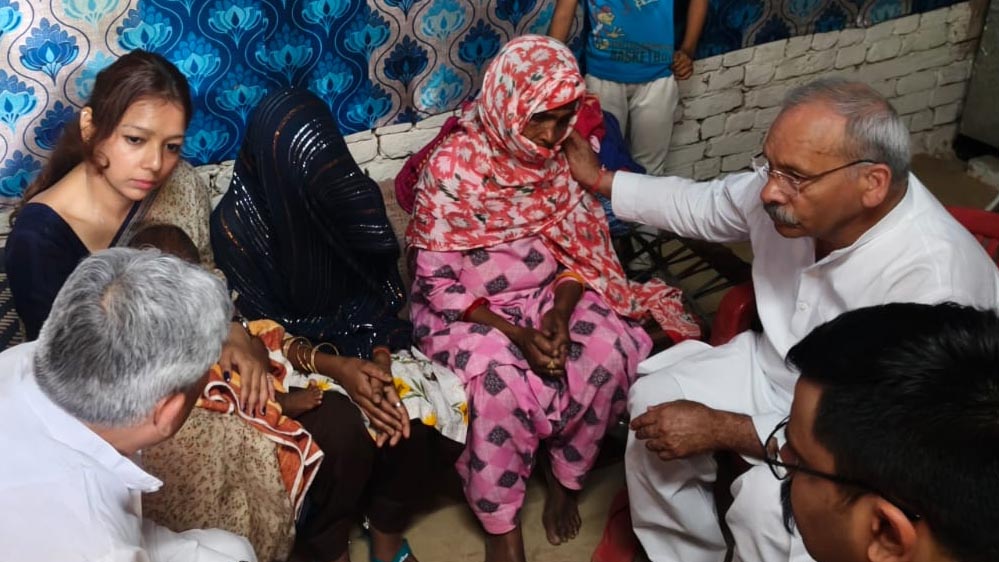 योगी सरकार दुख की घड़ी में पीड़ित परिवार के साथ खड़ी: सांसद डॉ. राजकुमार