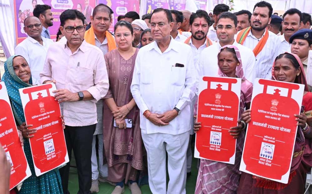 छेरकापुर में मंत्री टंकराम वर्मा ने दी 55 लाख रुपए से अधिक के विकास कार्यों की सौगात